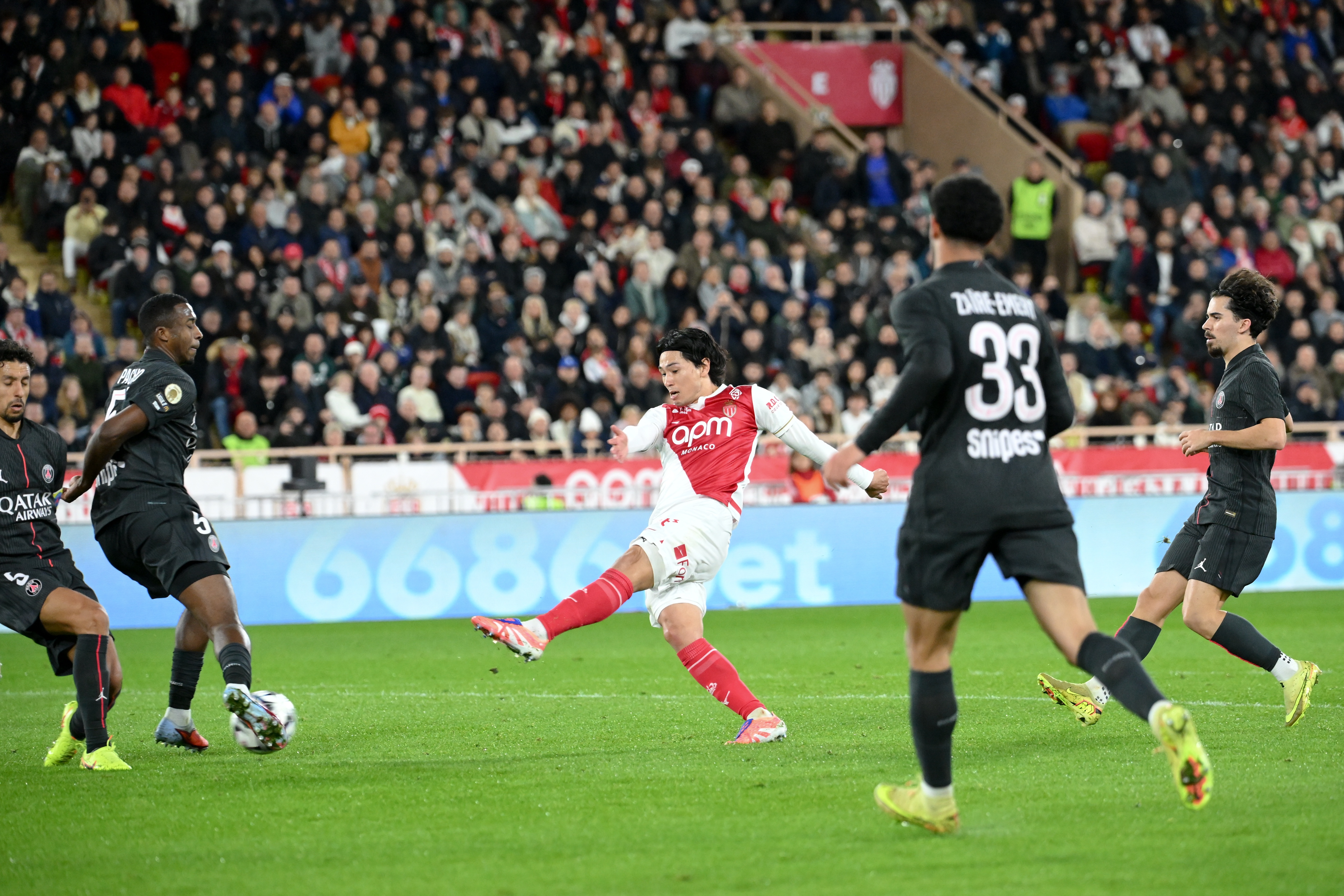 世界杯客户端升级说明-日媒：南野拓实随效力国内联赛的日本队员返日，进行下一步康复